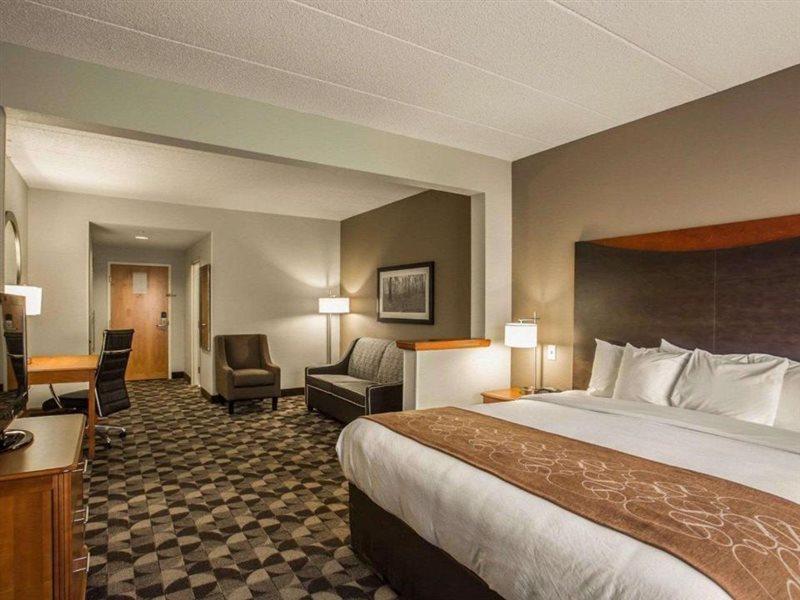 Comfort Suites Columbia At Harbison Exterior foto