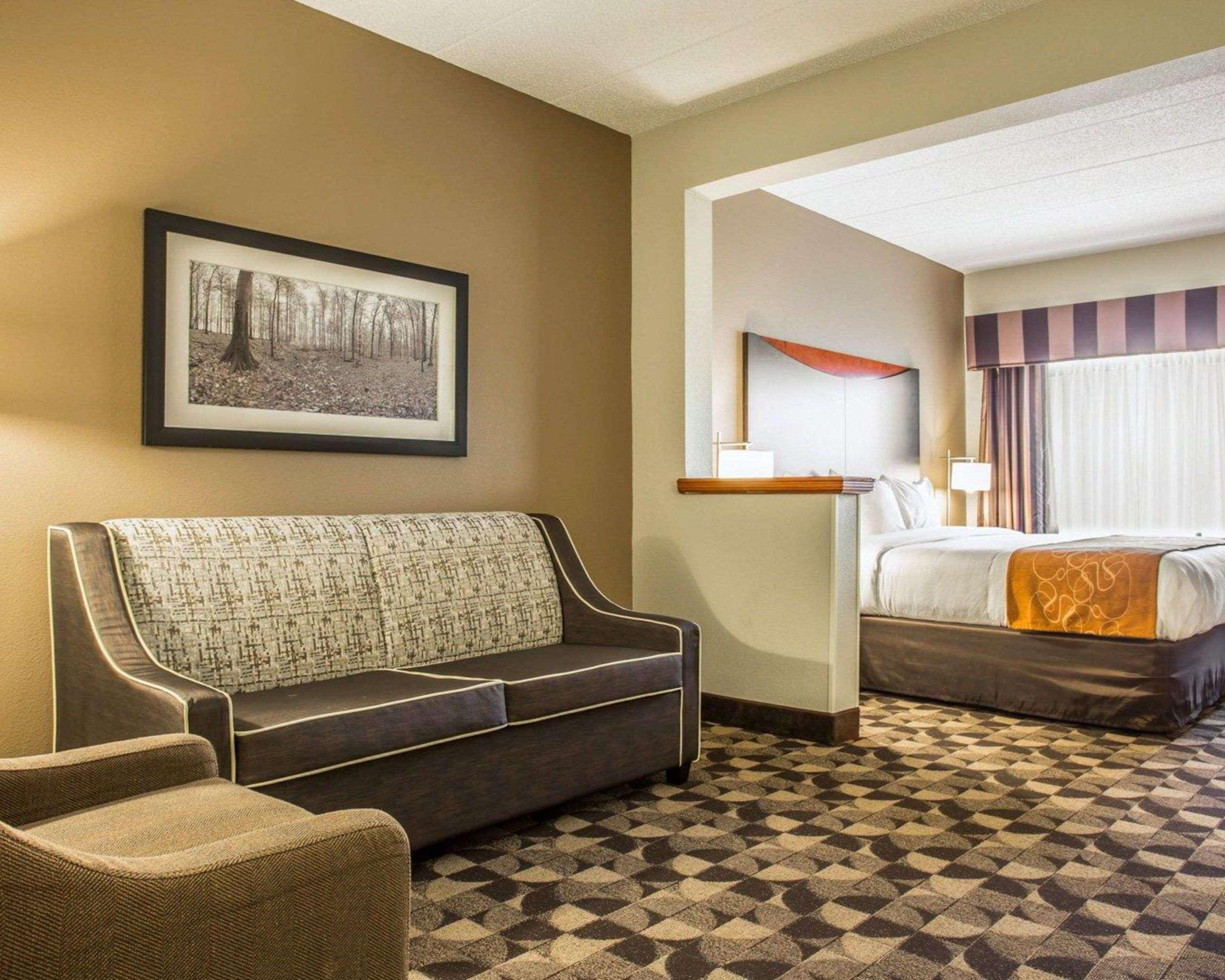 Comfort Suites Columbia At Harbison Exterior foto