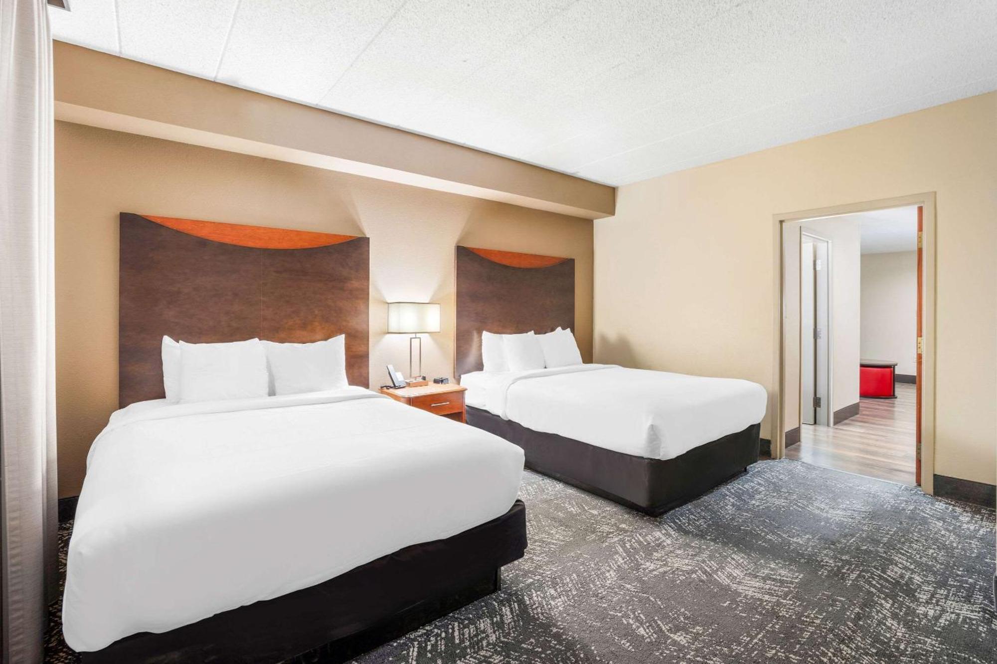 Comfort Suites Columbia At Harbison Exterior foto
