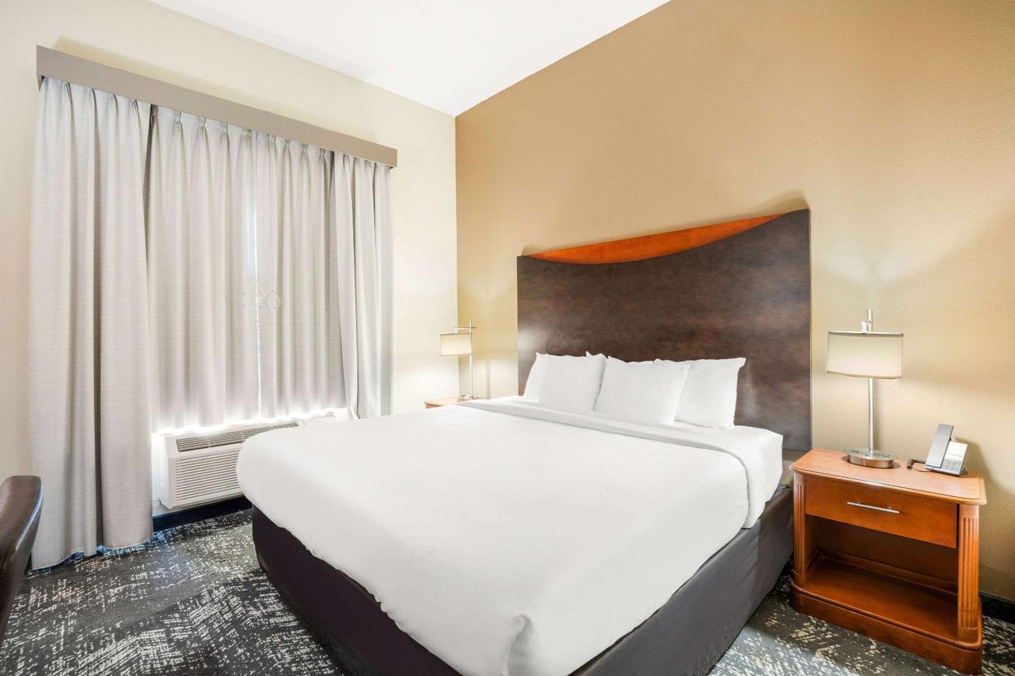 Comfort Suites Columbia At Harbison Exterior foto