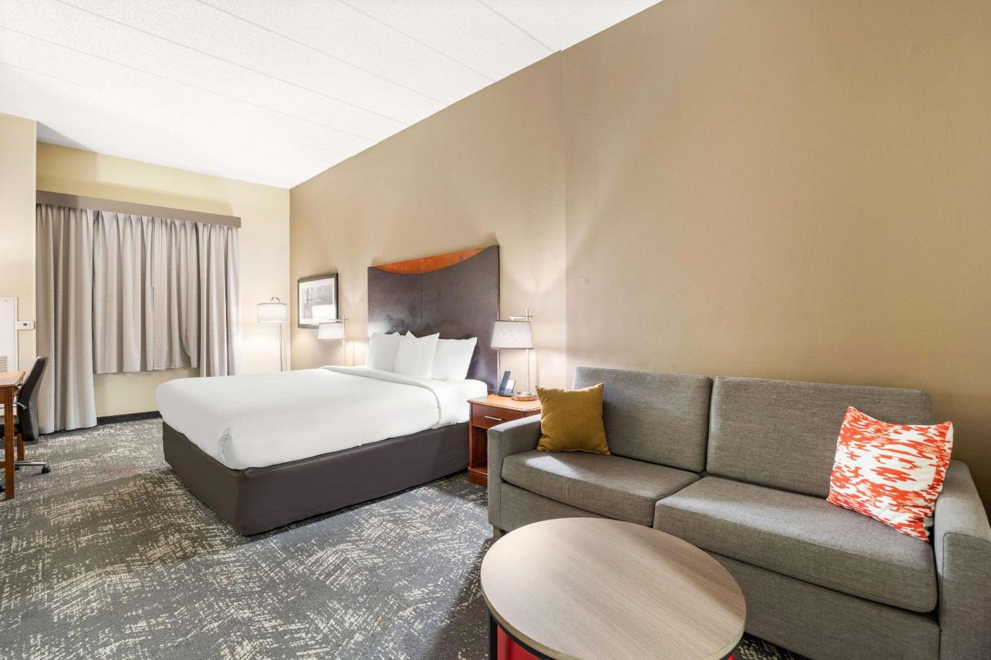 Comfort Suites Columbia At Harbison Exterior foto